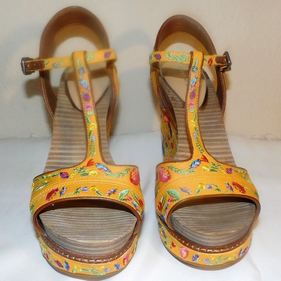 Multi Color Wedges - Picture 2 of 5